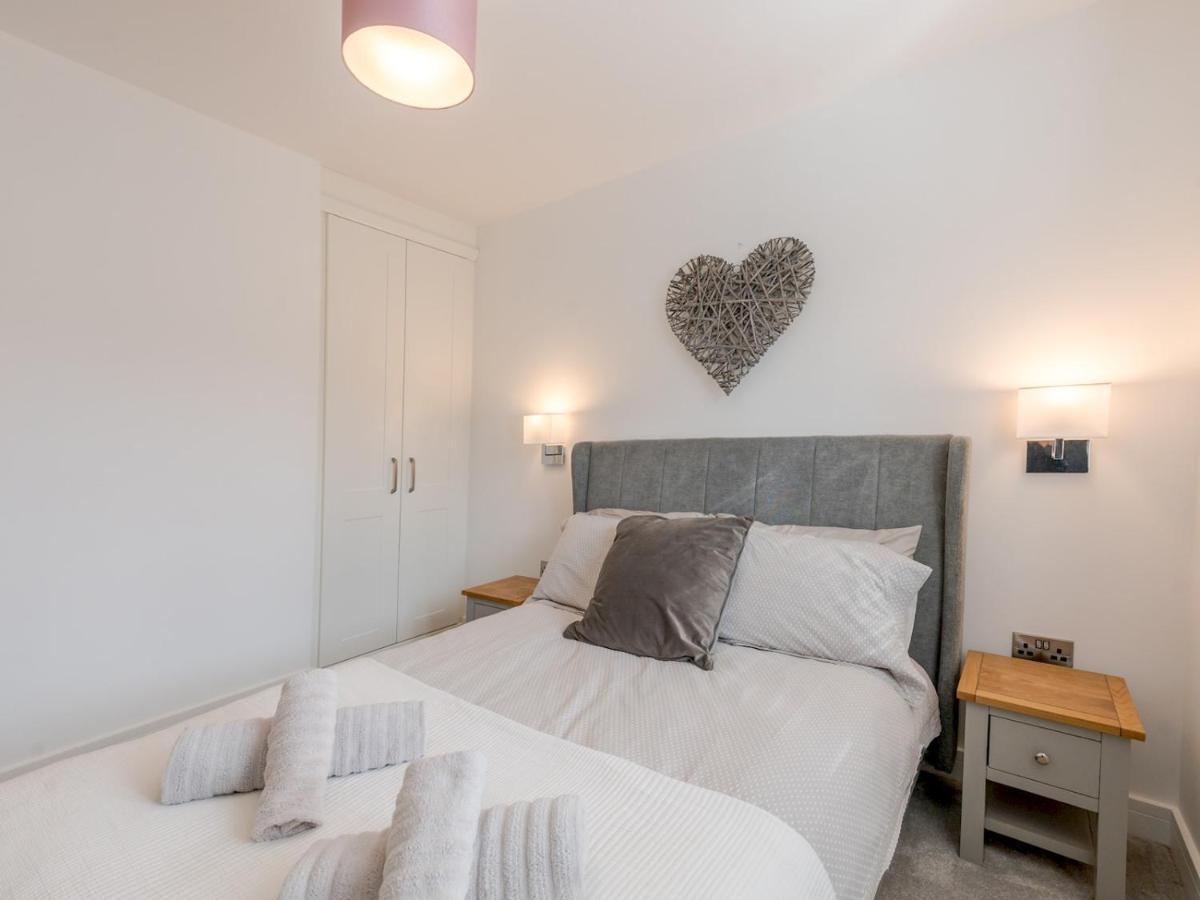 Pass The Keys Contemporary Apartment With Secure Parking Σριούσμπερι Εξωτερικό φωτογραφία