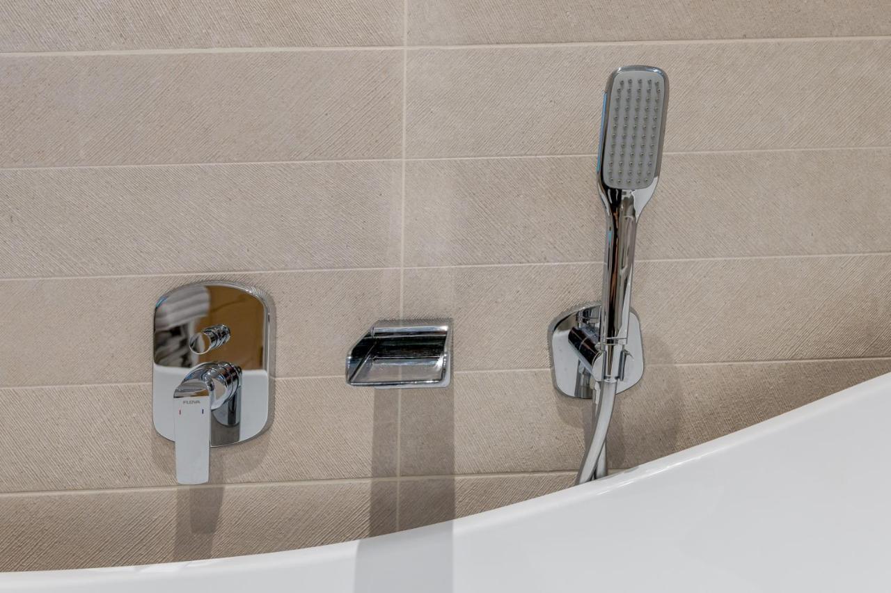 Pass The Keys Contemporary Apartment With Secure Parking Σριούσμπερι Εξωτερικό φωτογραφία